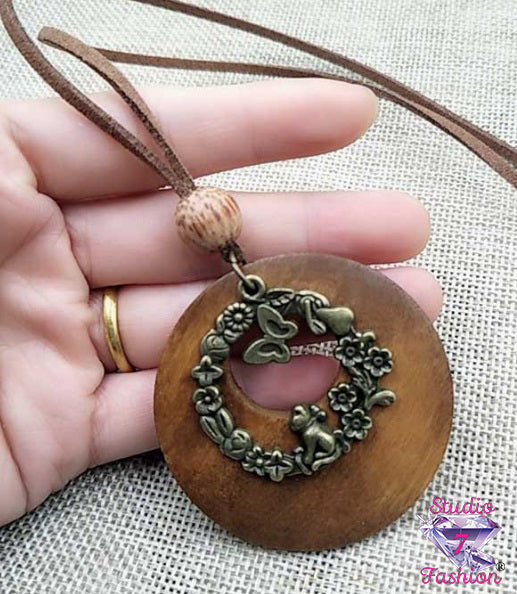 Vintage Blooms Sweater Necklace