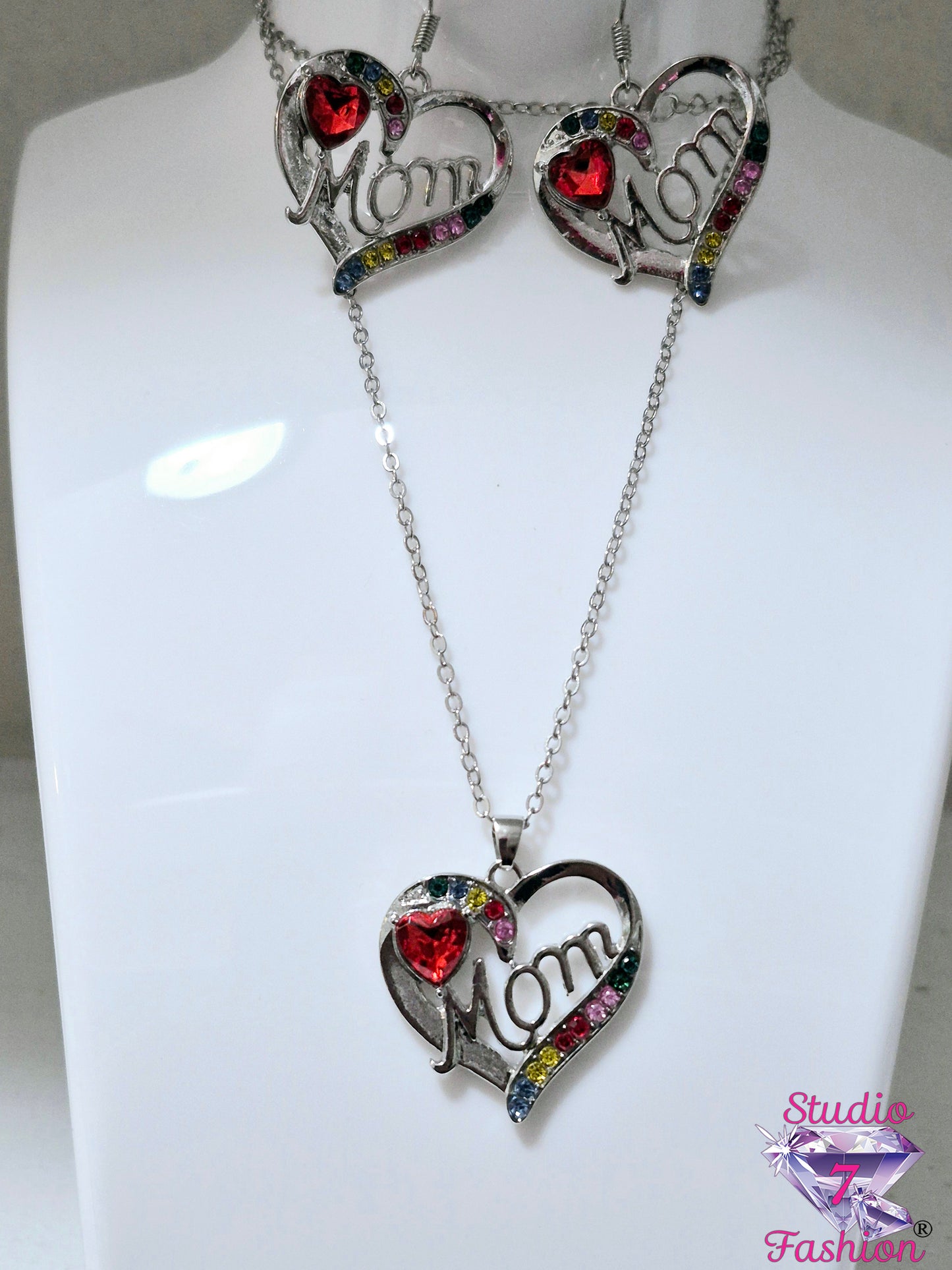 Red and Multicolor Mom Heart Set