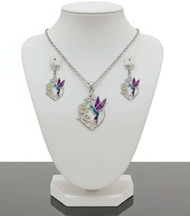 Hummingbird and Daisy Necklace Earring Set