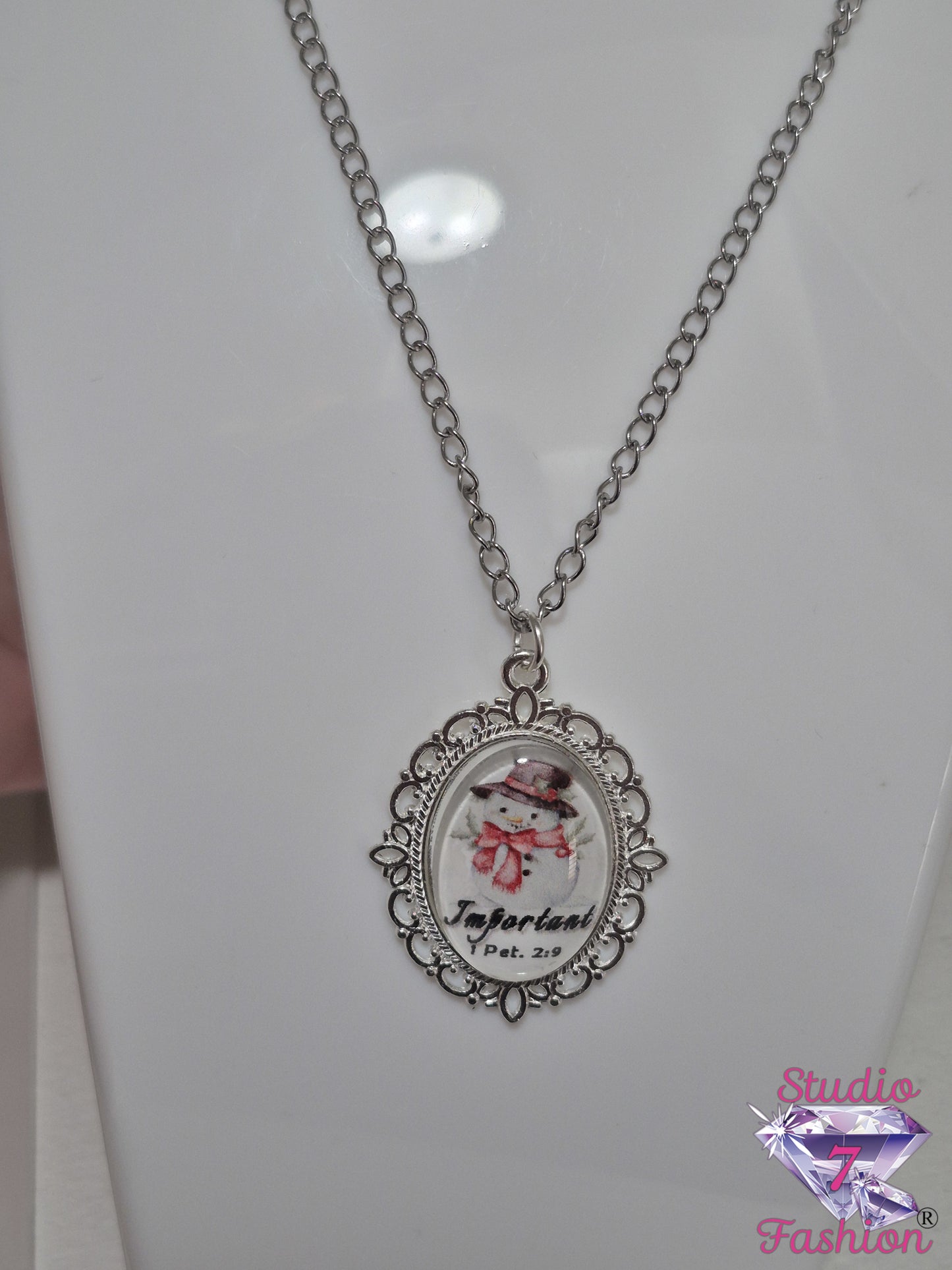 Important Winter Warmth Necklace