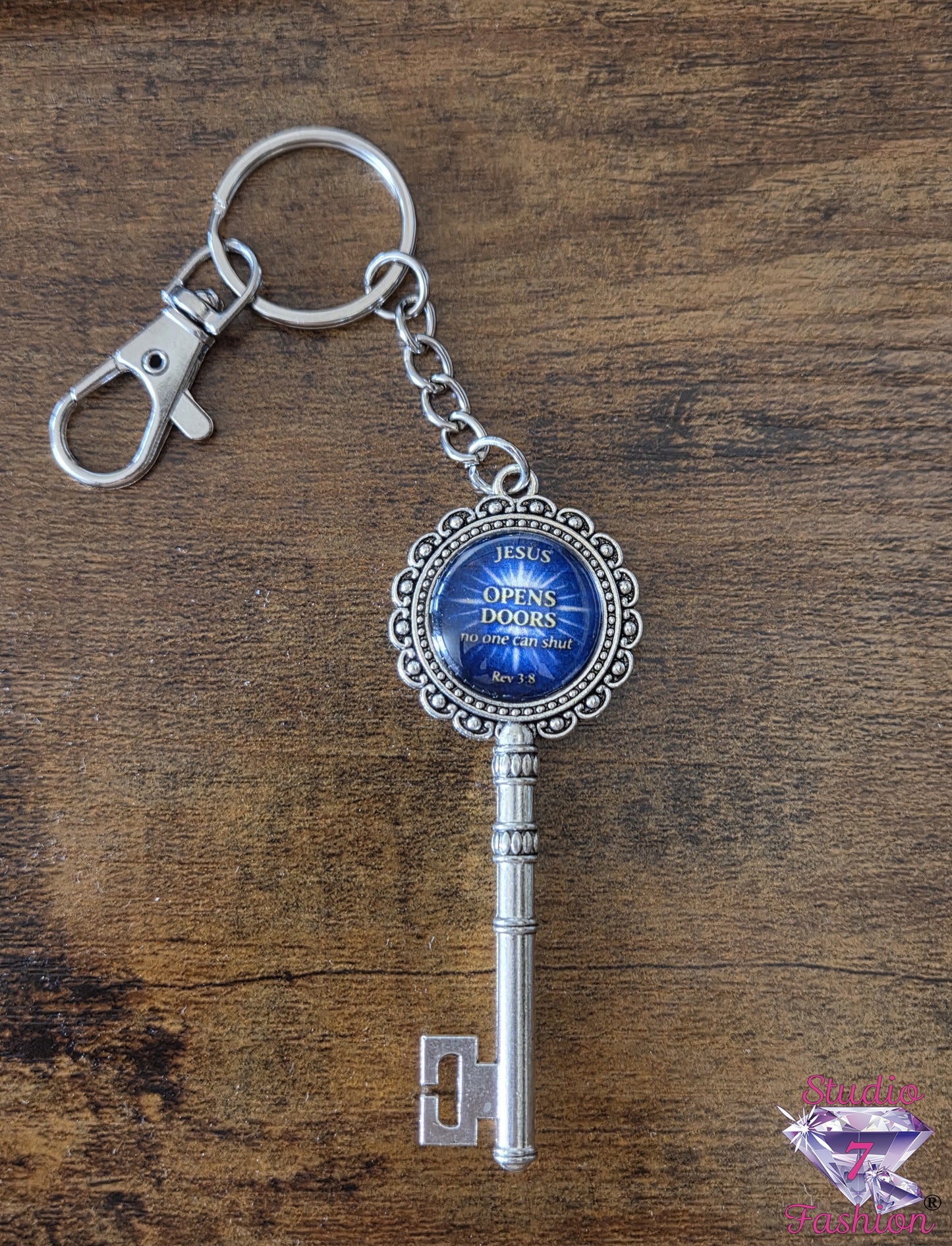 Jesus Opens Doors Keychain