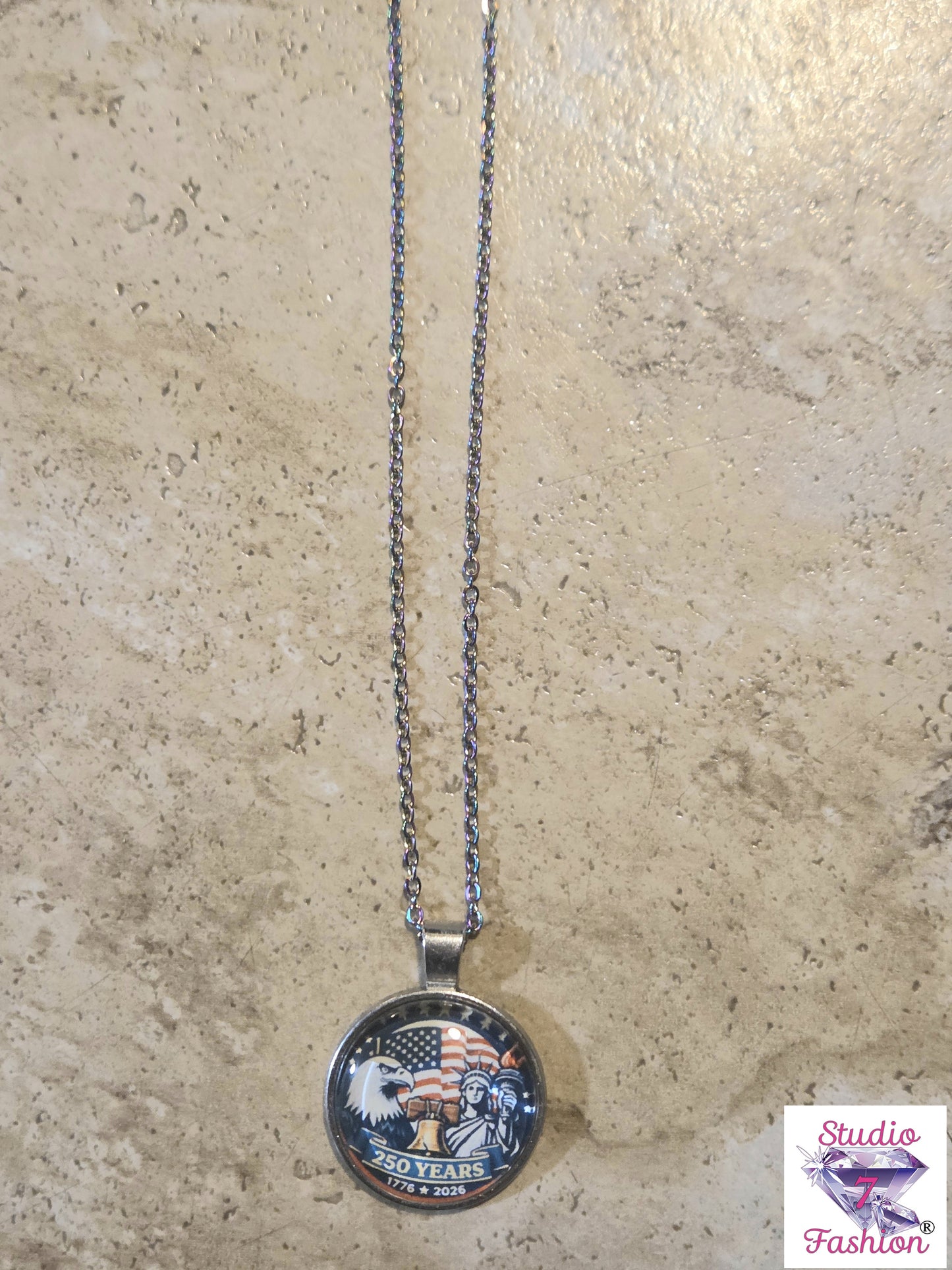 The Eternal Patriotic Spirit Commemorative Necklace