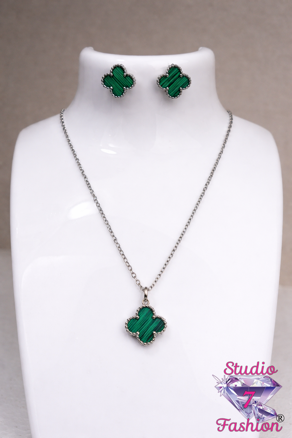 Midnight Clover Set