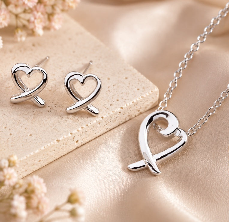 Stylized Heart Necklace Earring Set