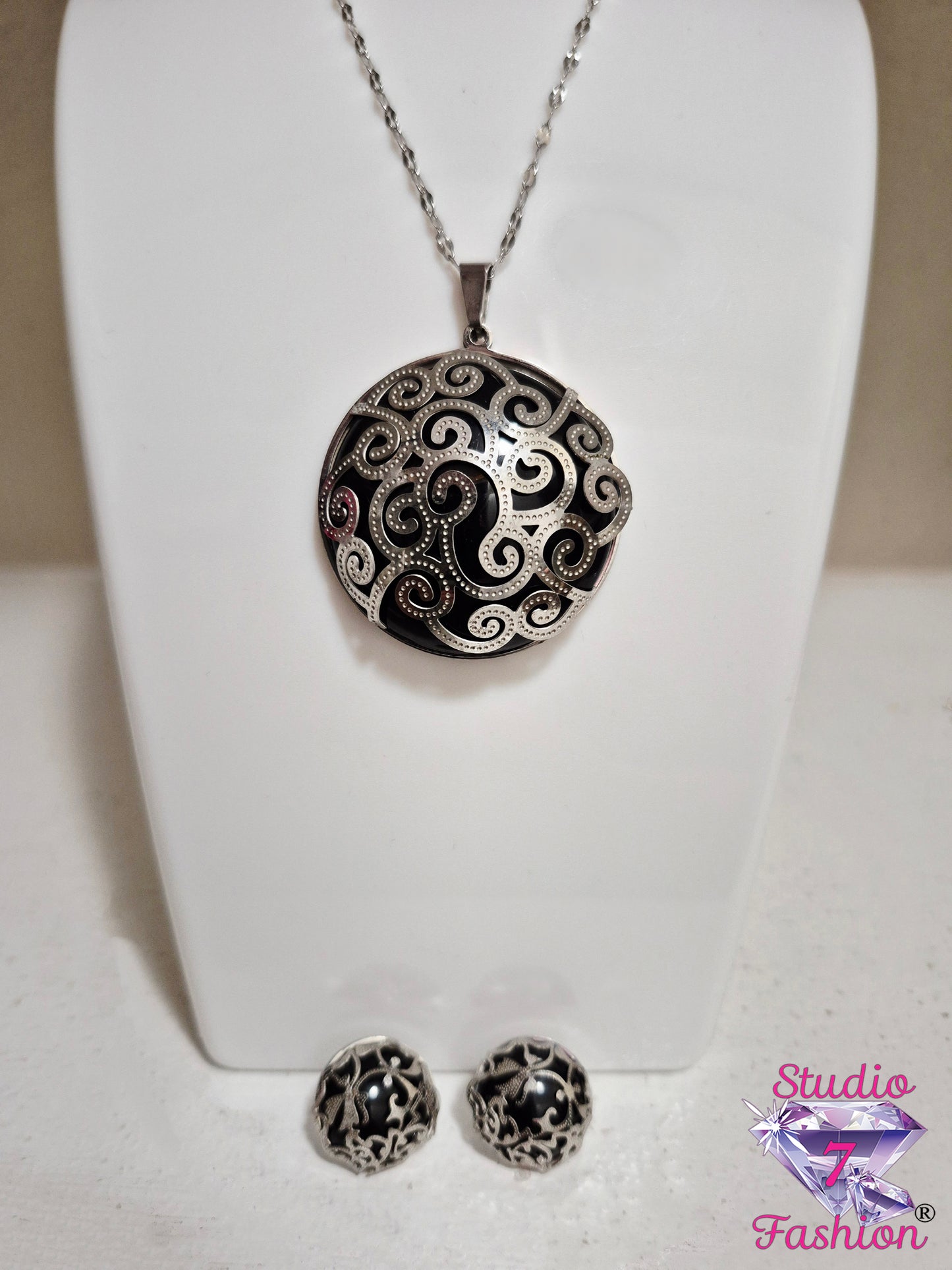 Mystic Scrollwork Necklace Earring Set