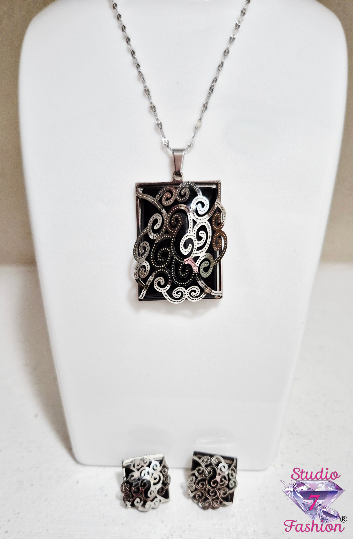 Filigree Swirl Necklace Earring Set