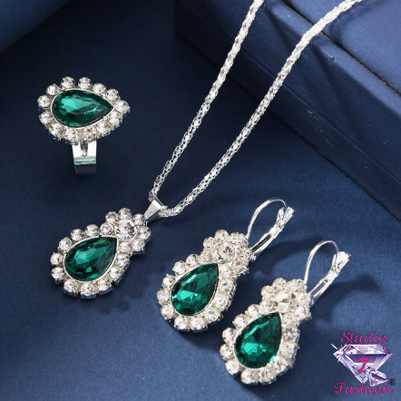 Emerald Radiance Necklace Earring Set