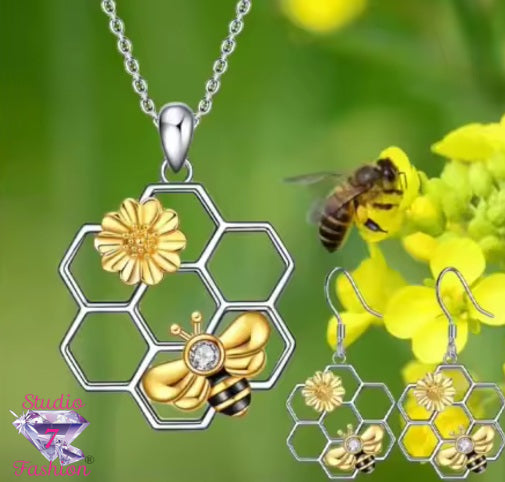 Floral Bumble Bee Necklace Earring Set