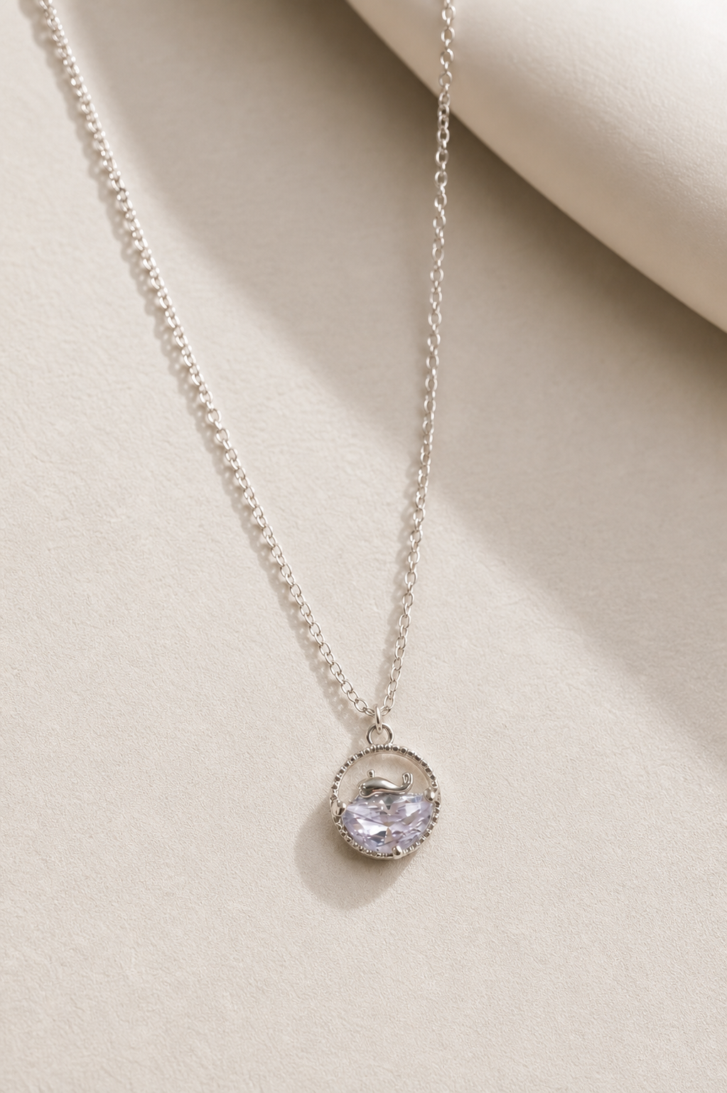 necklace, pendant necklace, round pendant, clear jewelry, silver-tone jewelry, elegant jewelry, everyday wear, gift,Studio7Fashion