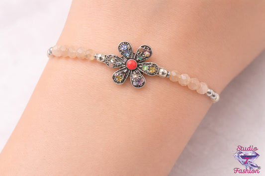 Sunlight Bloom Daisy Bracelet