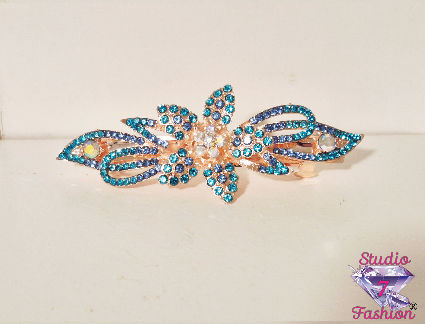 The Petal French Barrette