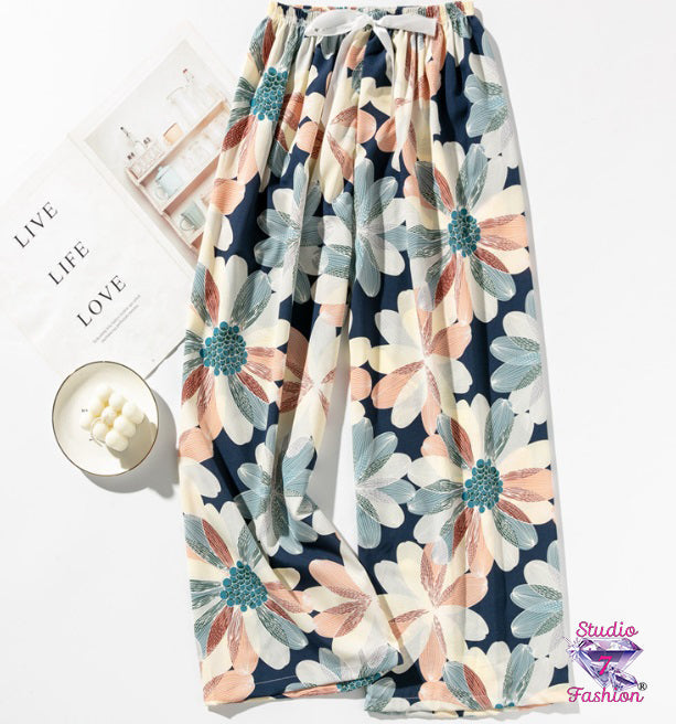 Divine Daisies Lounge Pants