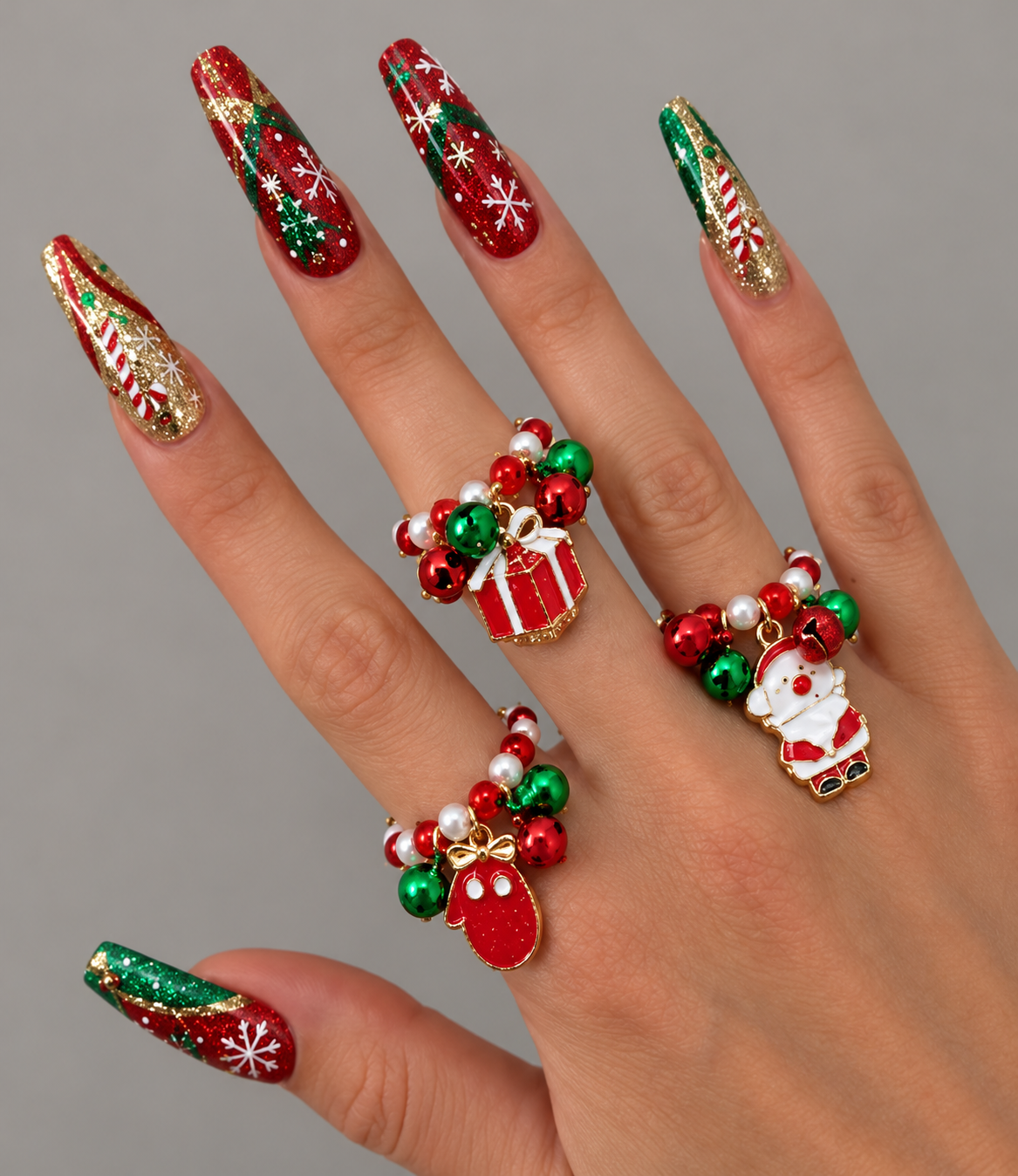 Holly Jolly Beaded Ring Set