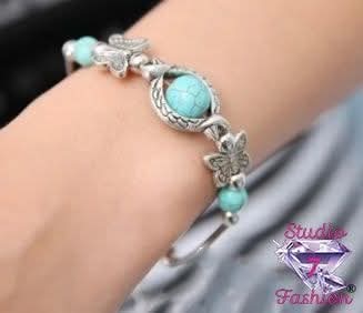 Butterfly Away Turquoise Beaded Bracelet