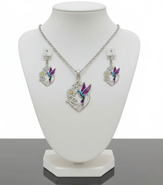 Hummingbird and Daisy Necklace Earring Set