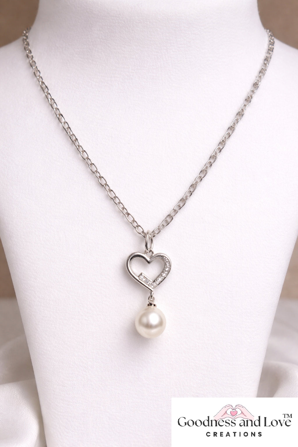 Everlasting Love Pearl Necklace