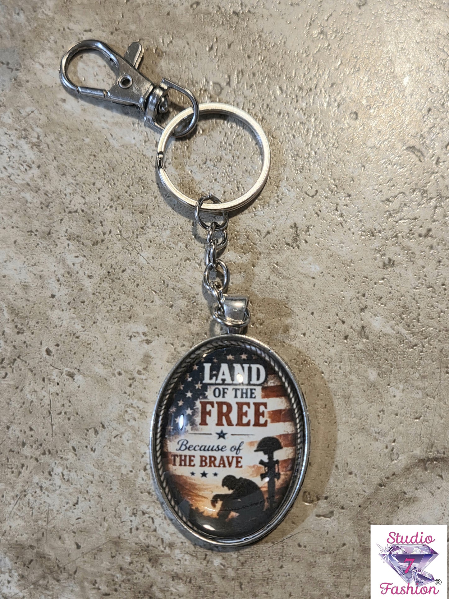 Land of The Free Patriotic Cabochon Keychain